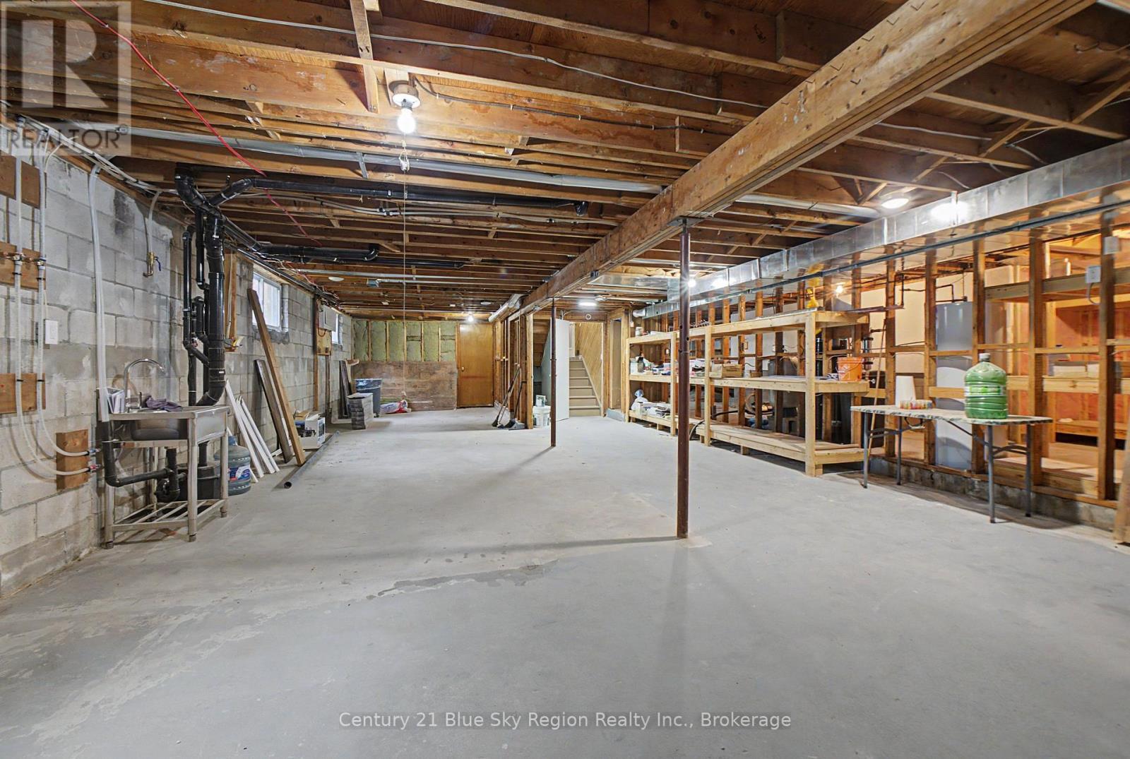 686 Laplage Road Property Photo 29