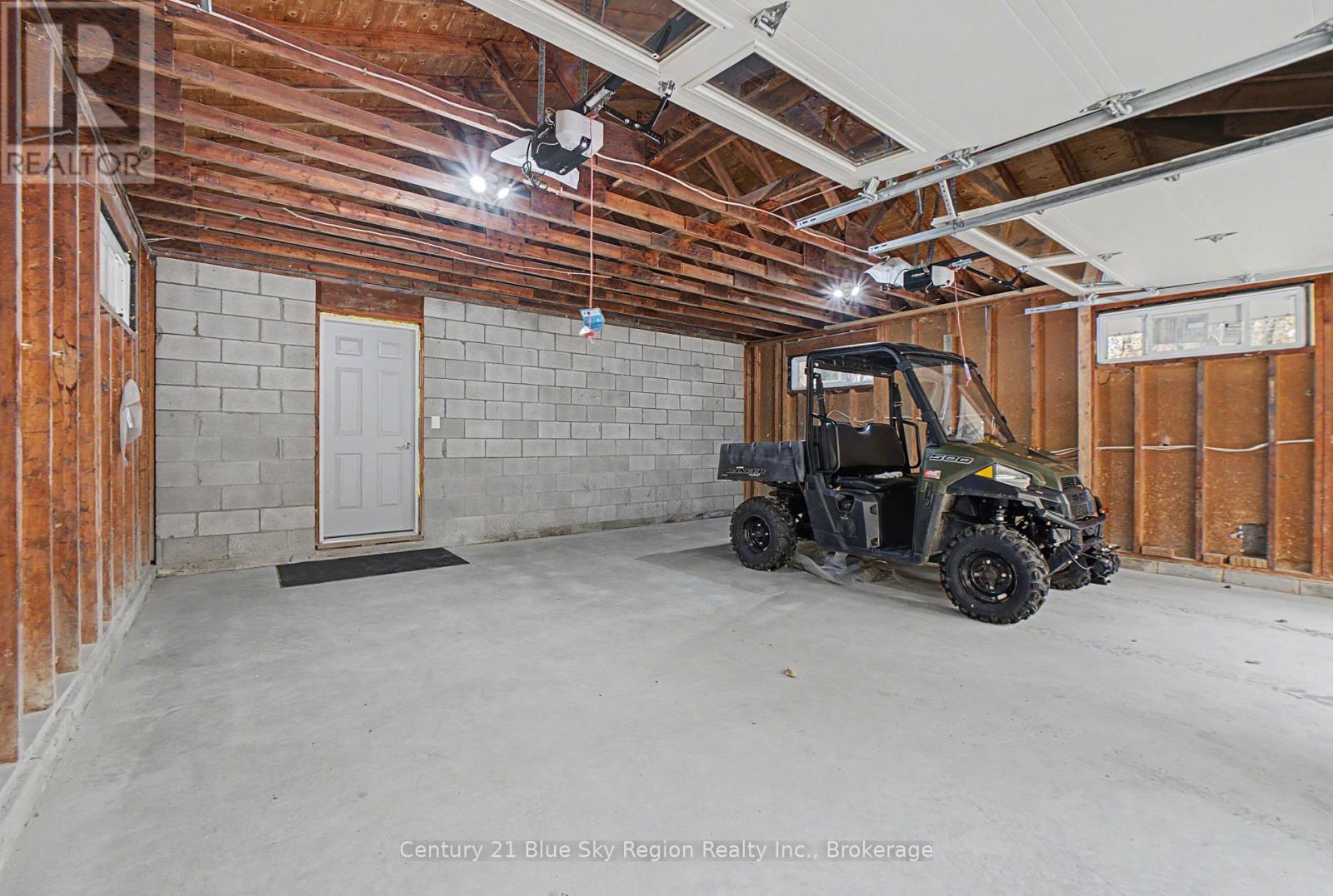686 Laplage Road Property Photo 31