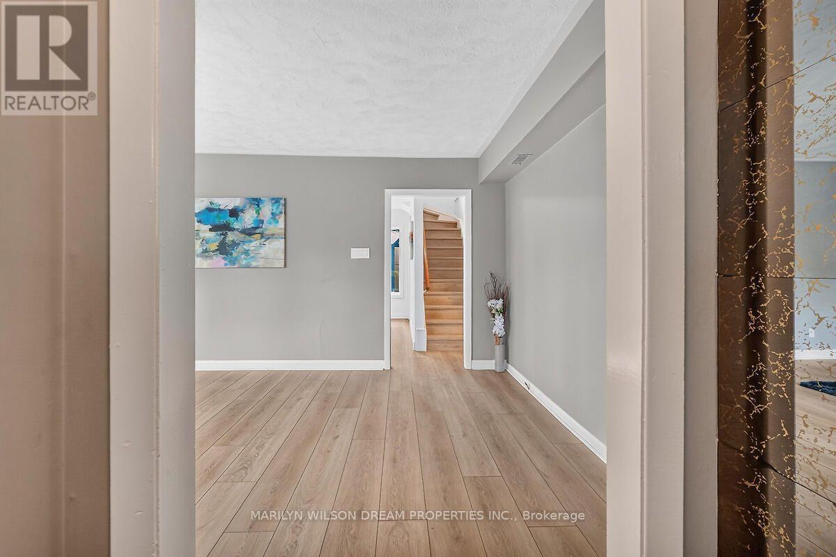 121 St Laurent Boulevard Property Photo 5