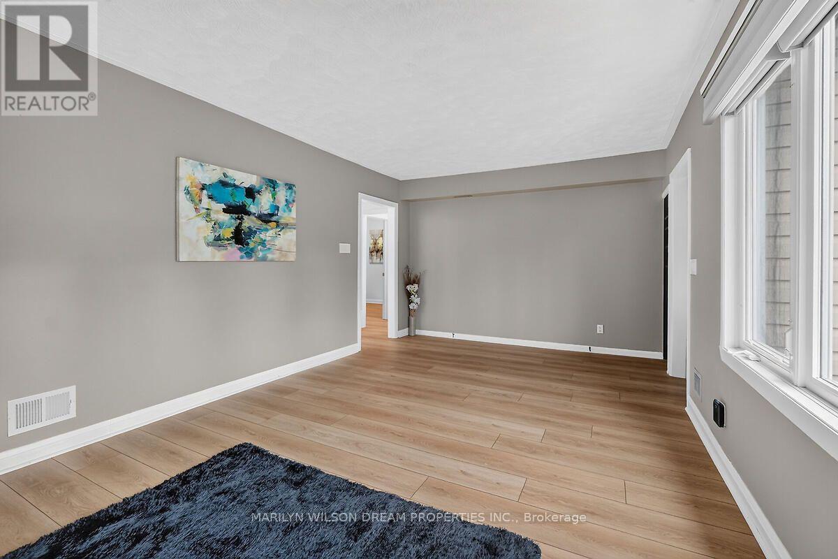 121 St Laurent Boulevard Property Photo 8