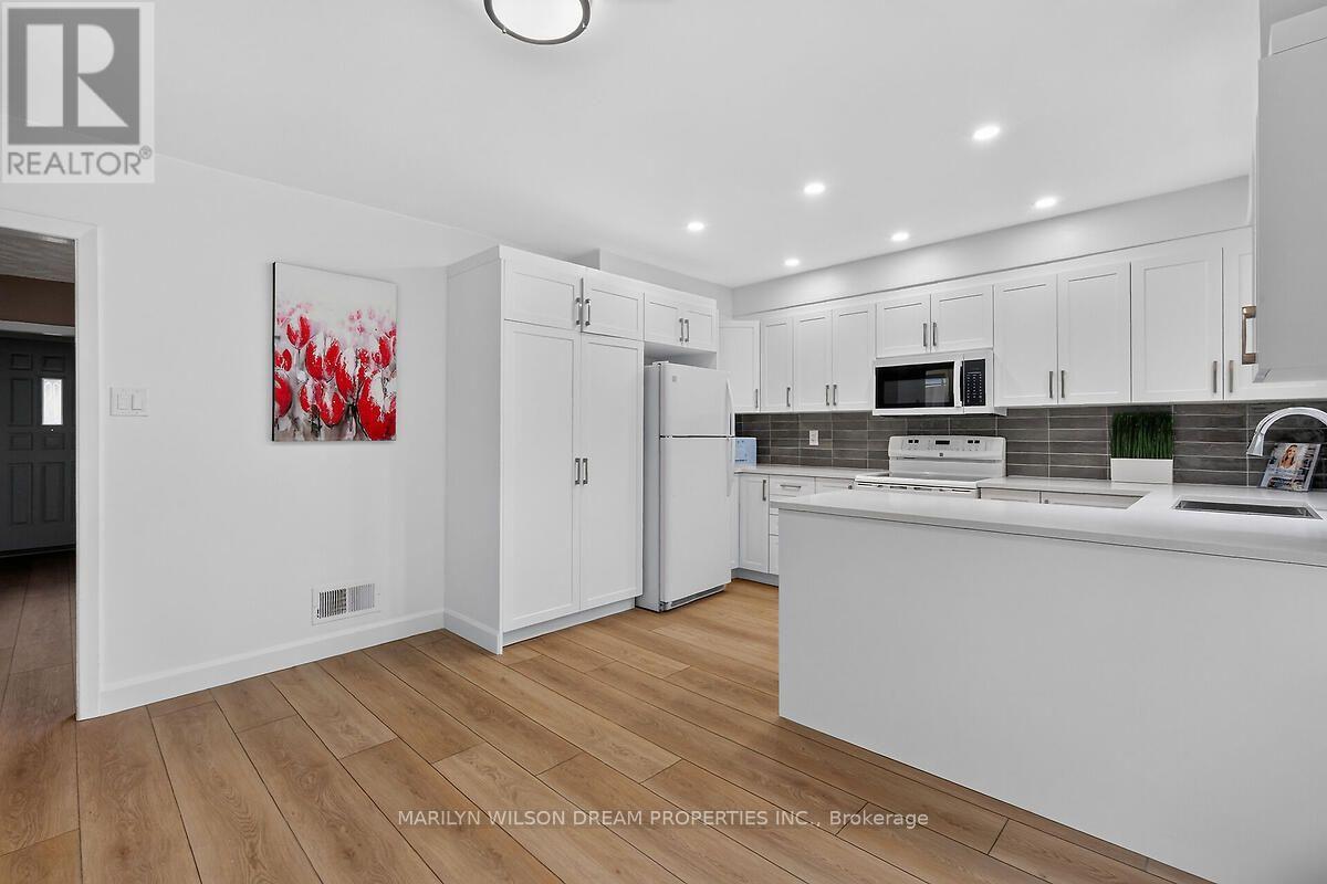 121 St Laurent Boulevard Property Photo 12