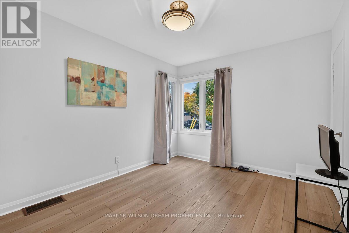 121 St Laurent Boulevard Property Photo 19