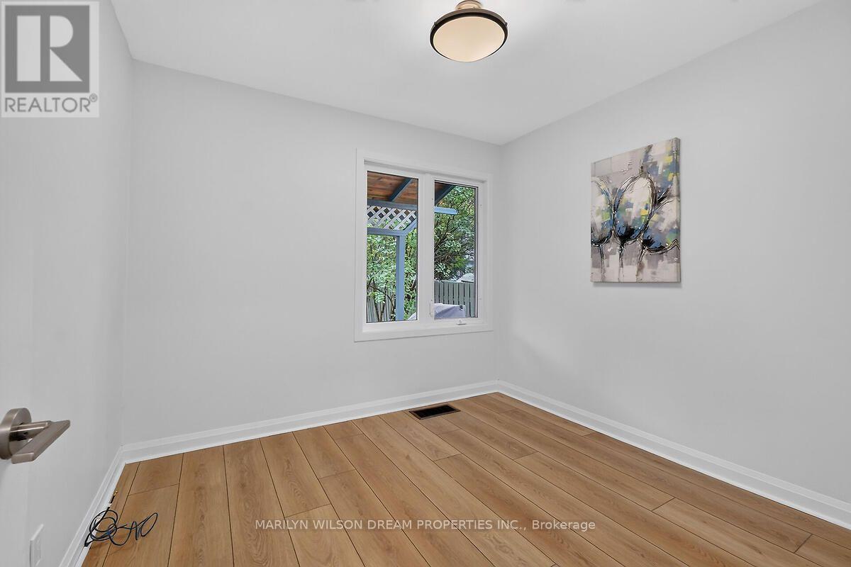 121 St Laurent Boulevard Property Photo 22