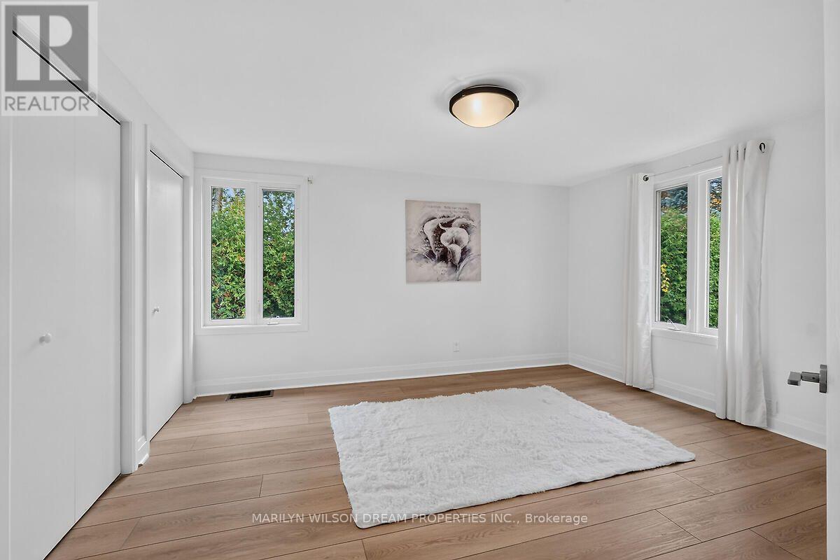 121 St Laurent Boulevard Property Photo 28