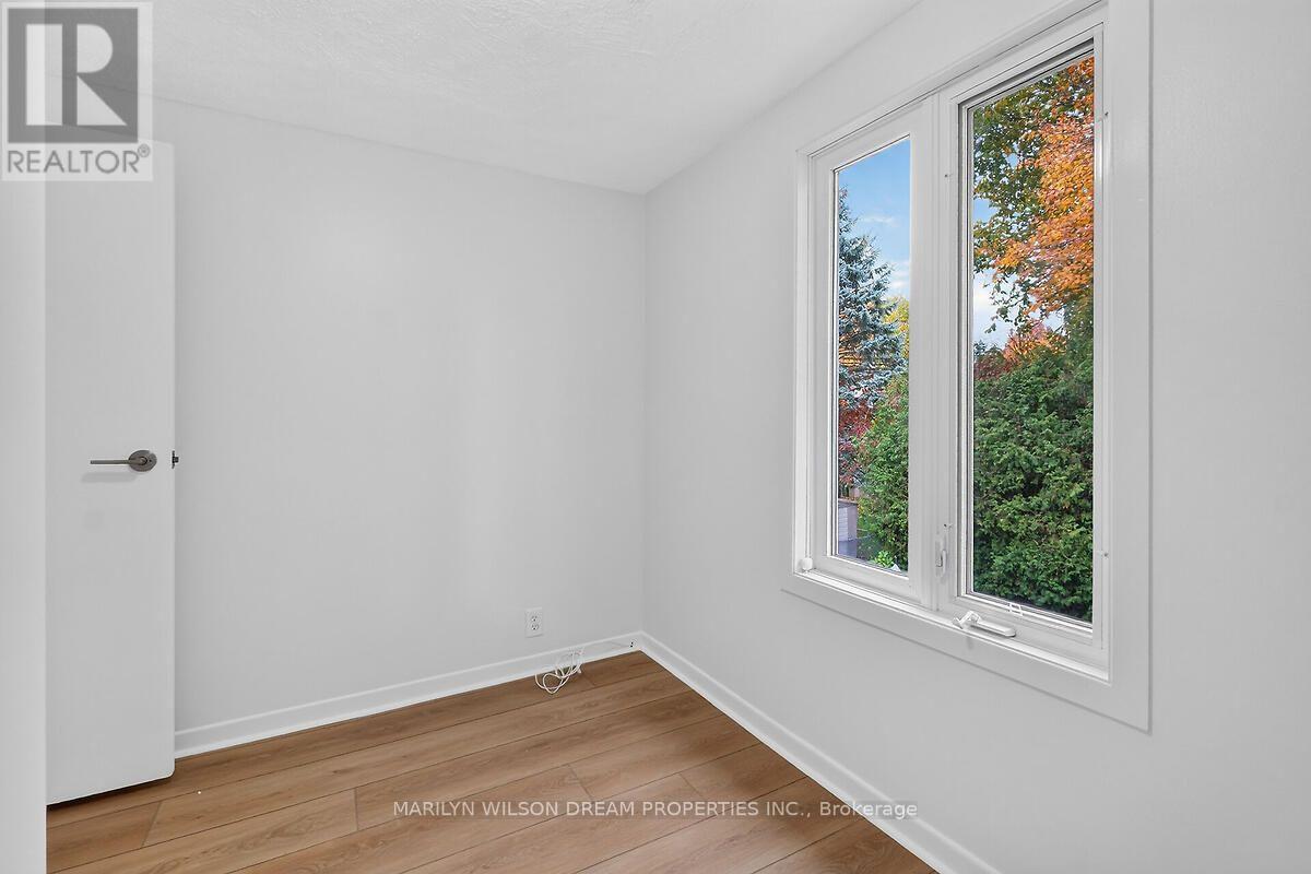 121 St Laurent Boulevard Property Photo 36