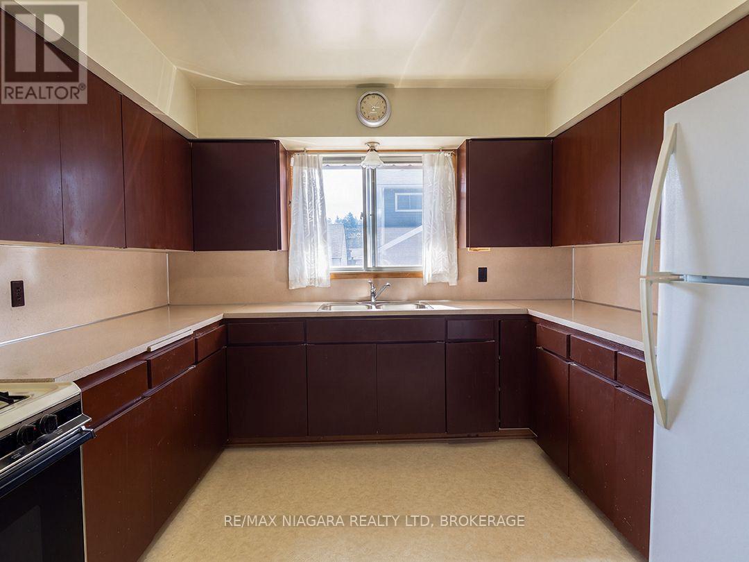 109 Hampton Avenue Property Photo 11