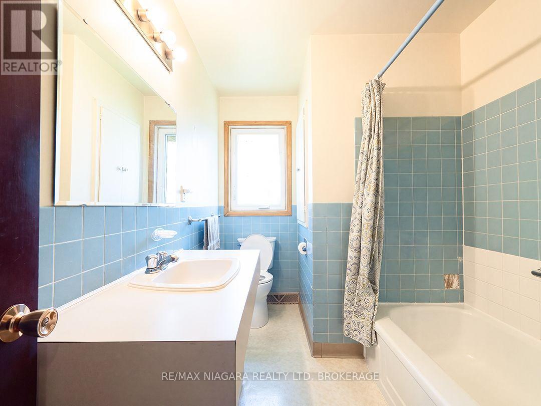 109 Hampton Avenue Property Photo 18