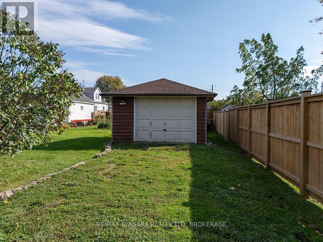 109 Hampton Avenue Property Photo 30