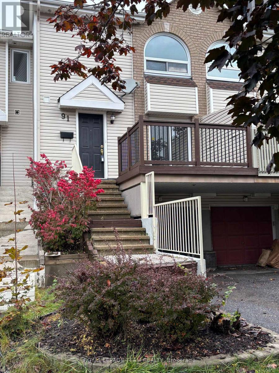 91 Thornbury Crescent Property Photo 1