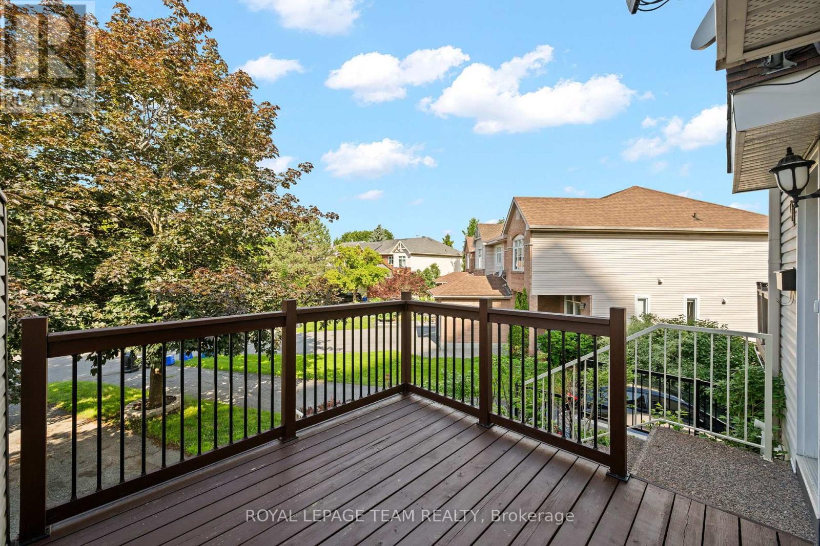 91 Thornbury Crescent Property Photo 3