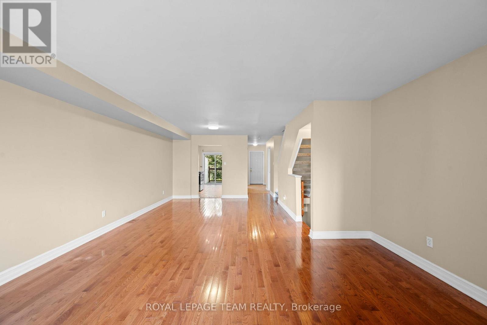 91 Thornbury Crescent Property Photo 17