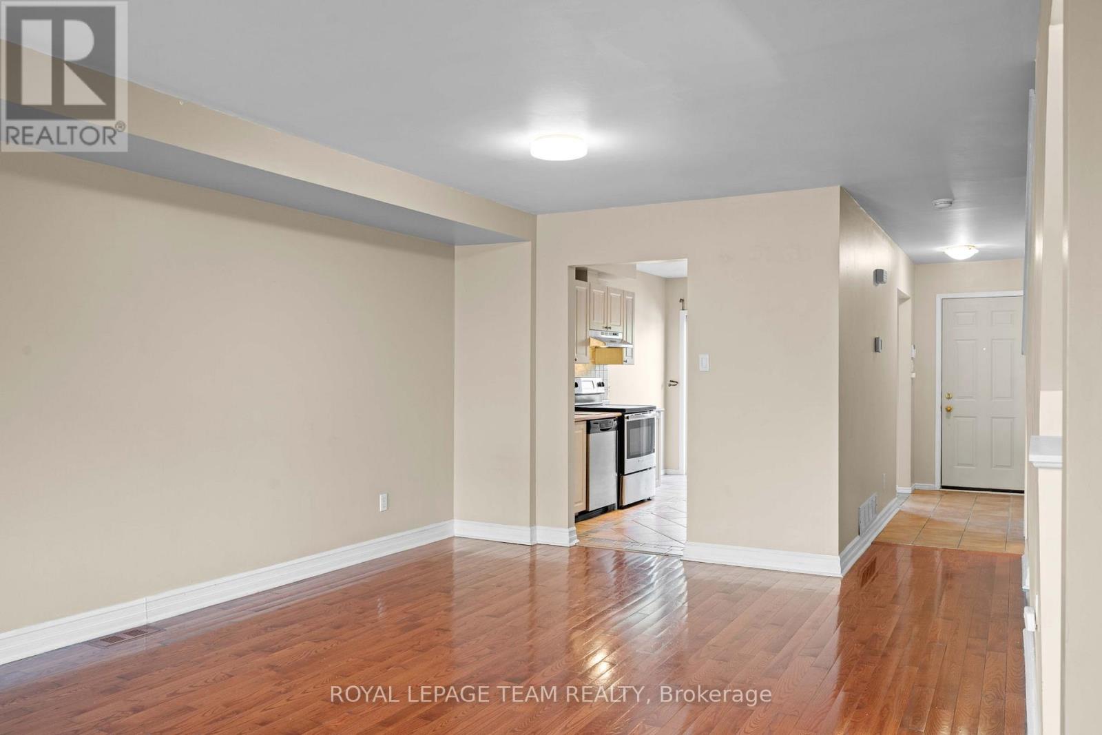 91 Thornbury Crescent Property Photo 18