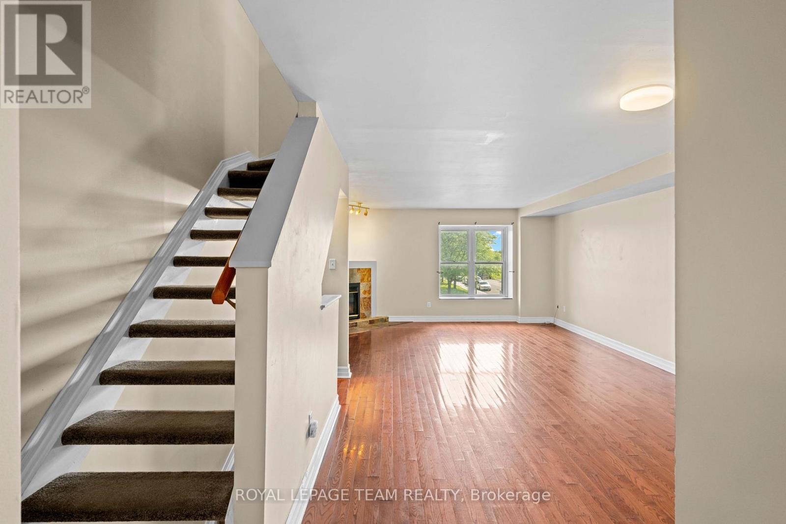 91 Thornbury Crescent Property Photo 20