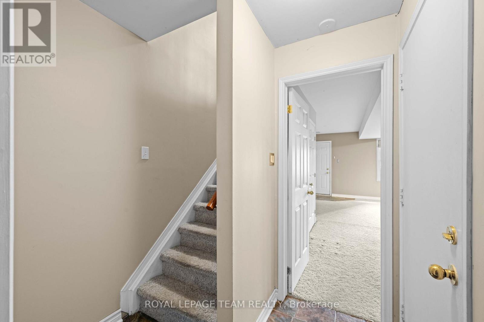 91 Thornbury Crescent Property Photo 34