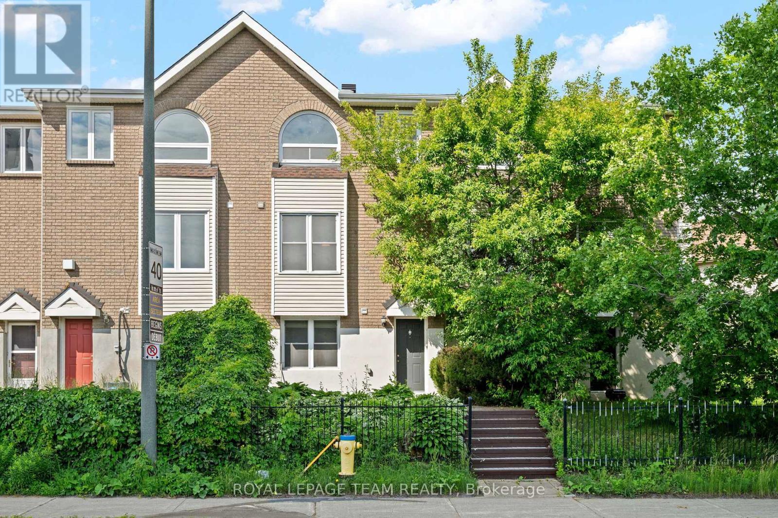 91 Thornbury Crescent Property Photo 41