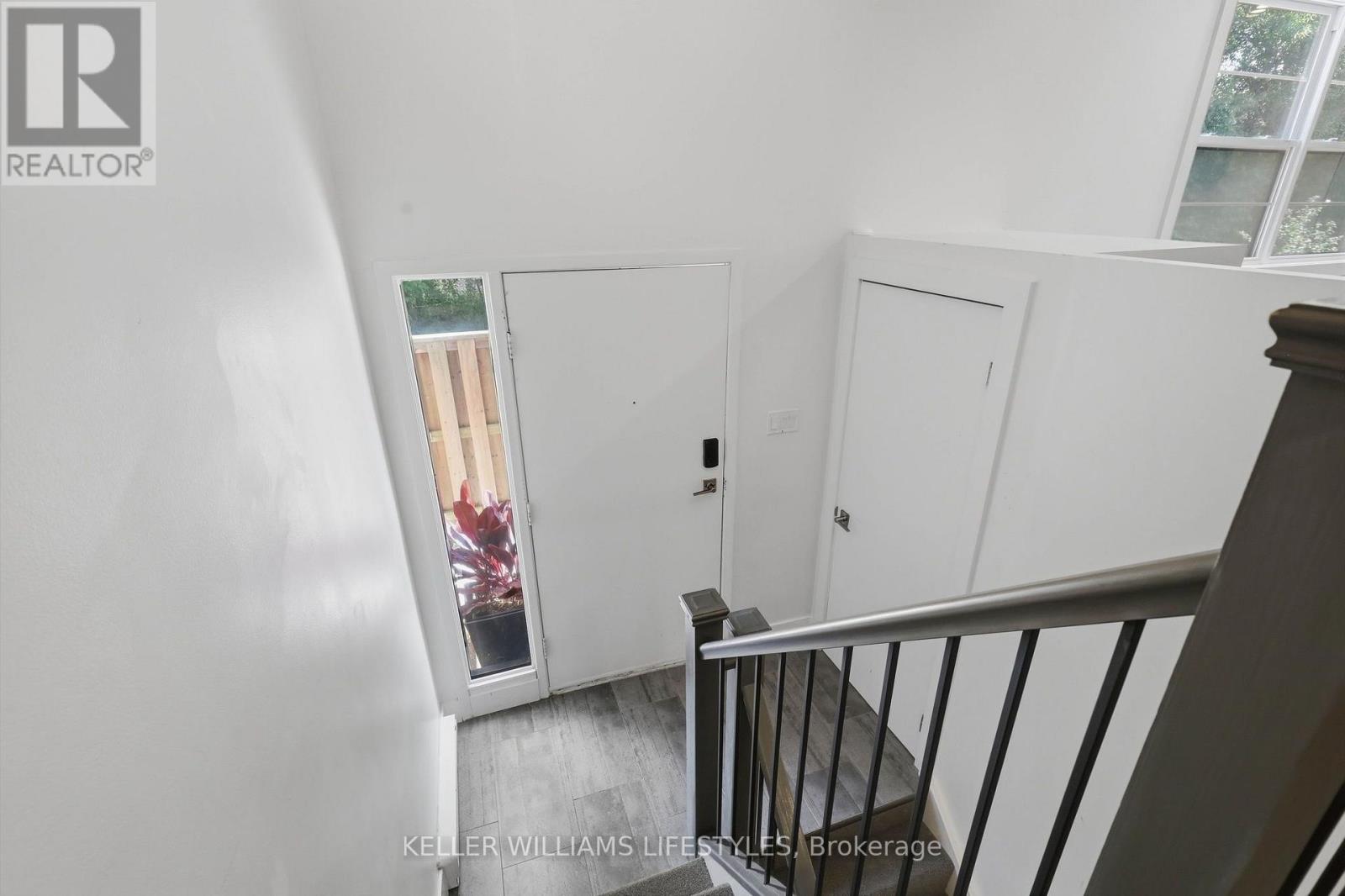 36 - 105 Andover Drive Property Photo 3