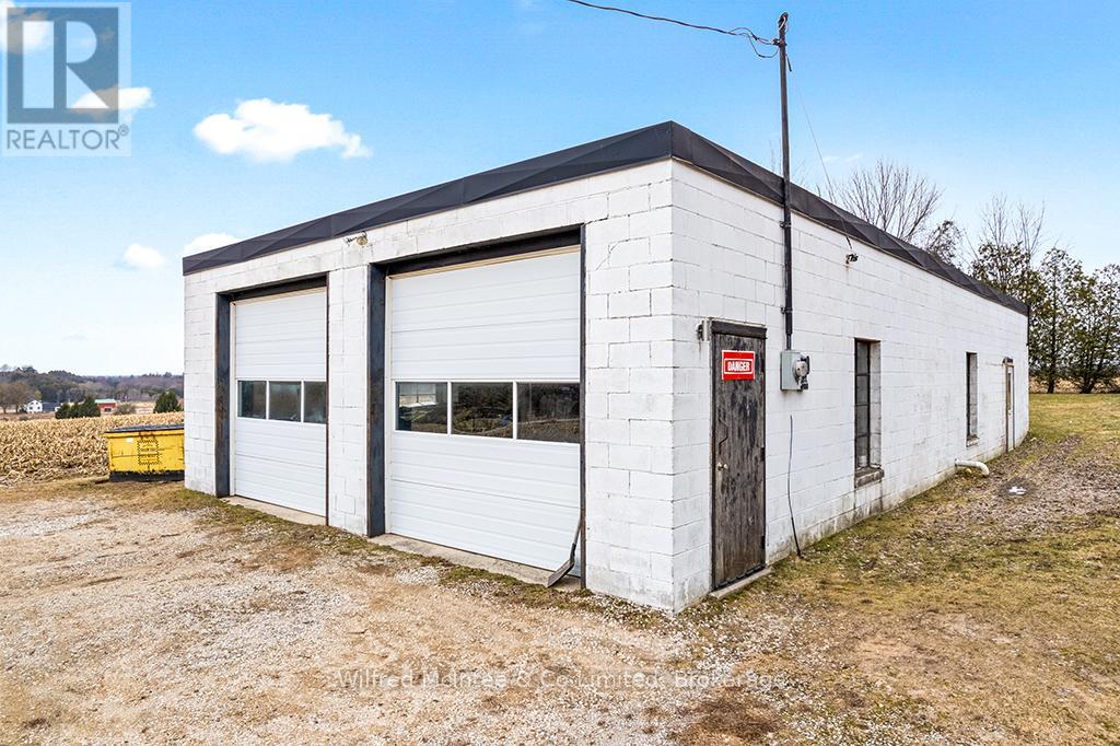 401395 Grey Rd 4 Property Photo 3