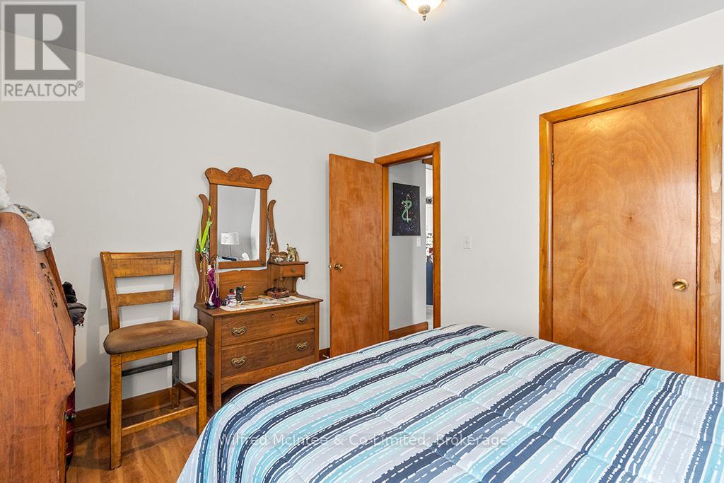 401395 Grey Rd 4 Property Photo 13