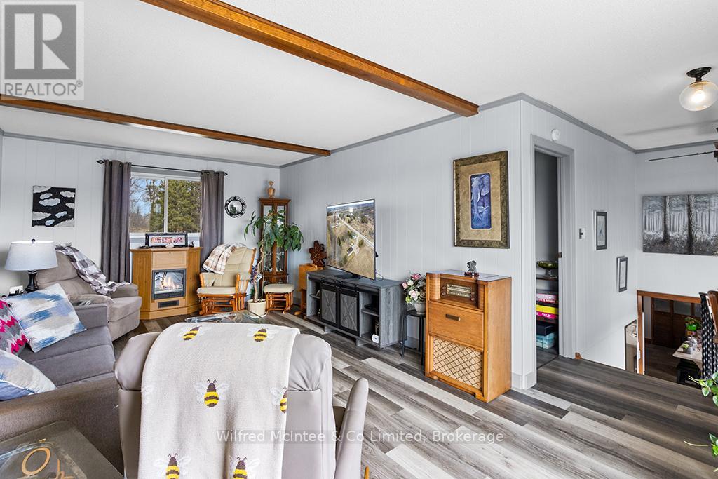 401395 Grey Rd 4 Property Photo 20