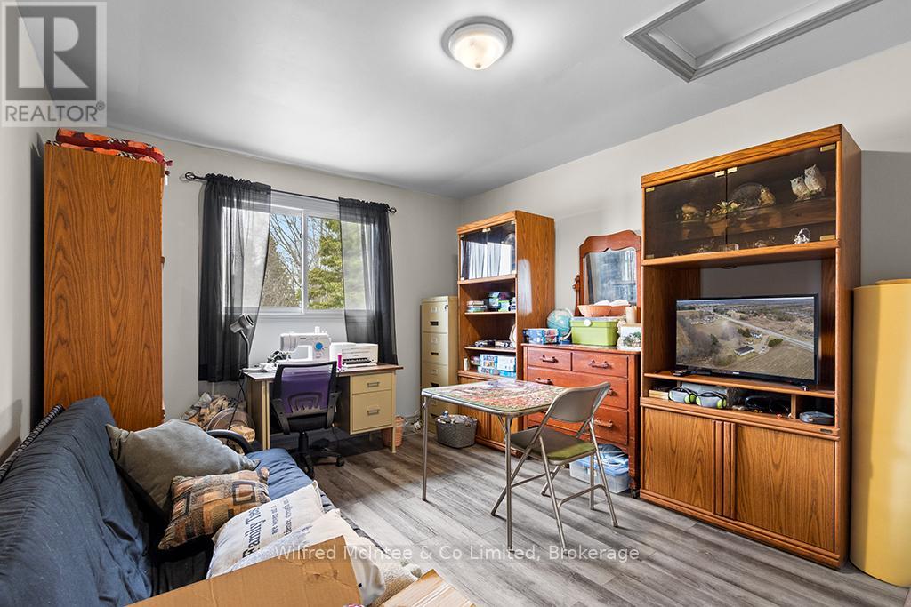 401395 Grey Rd 4 Property Photo 22