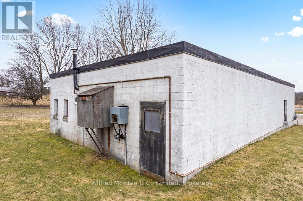 401395 Grey Rd 4 Property Photo 35