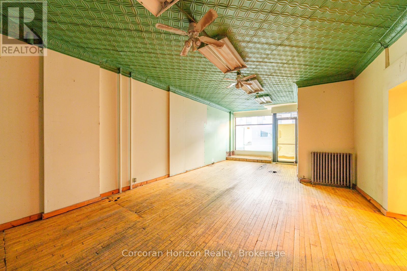 463-465 King Street E Property Photo 2