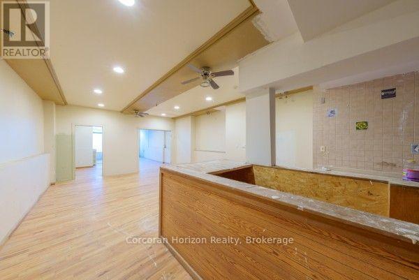463-465 King Street E Property Photo 5