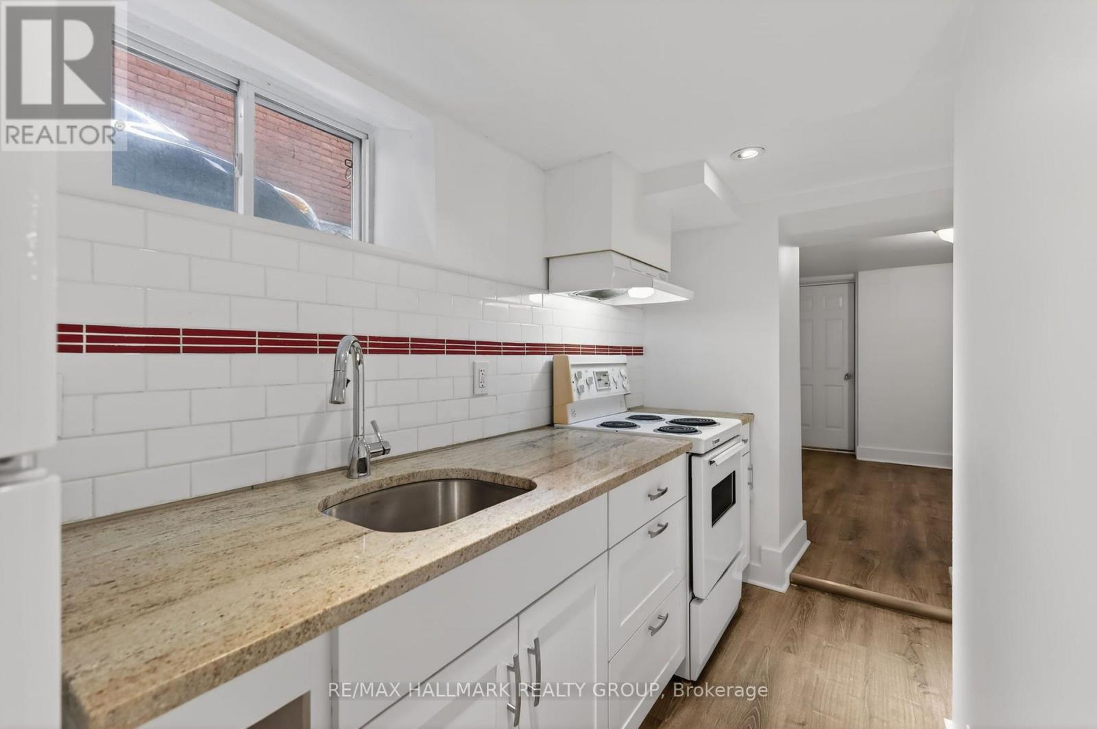 3 - 50 Aylmer Avenue Property Photo 7