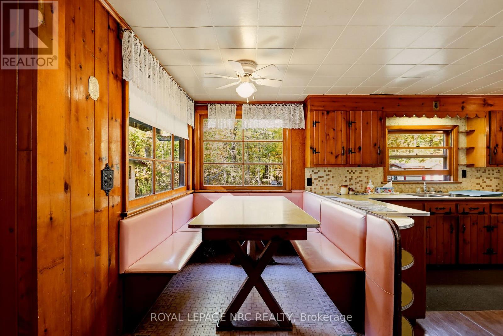 3052 Maple Avenue Property Photo 10