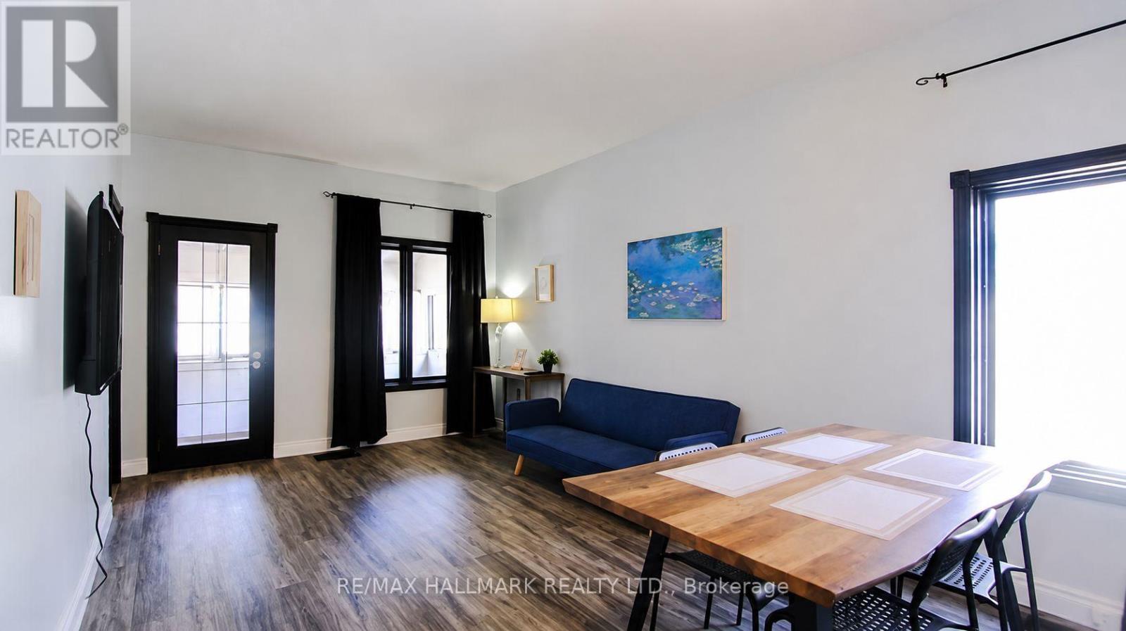 496 Highbury Avenue N Property Photo 3