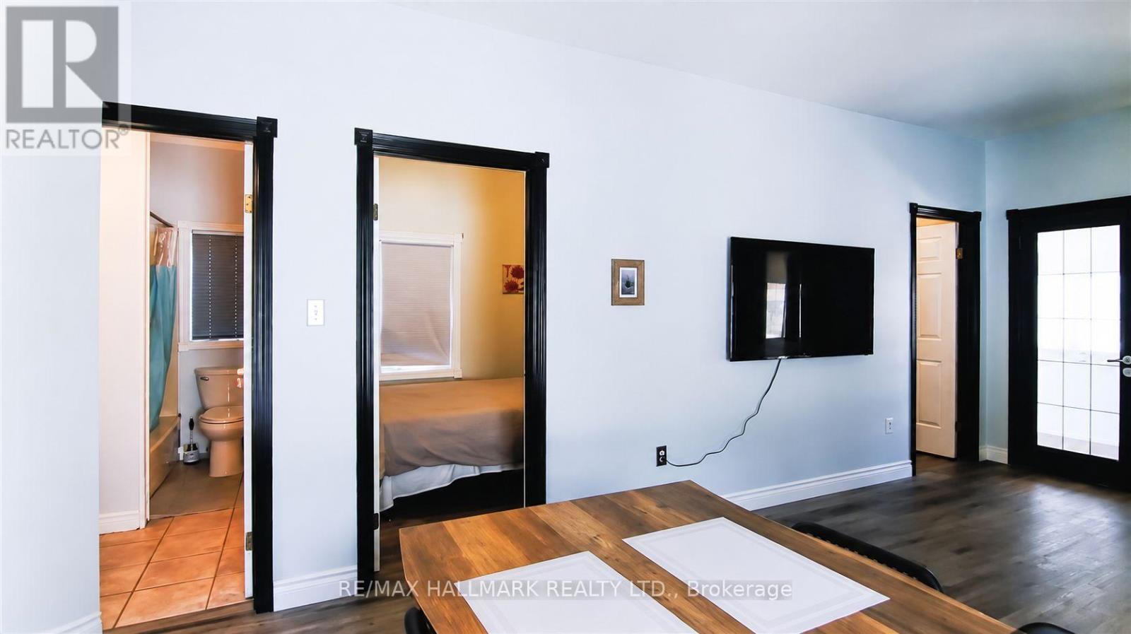 496 Highbury Avenue N Property Photo 5