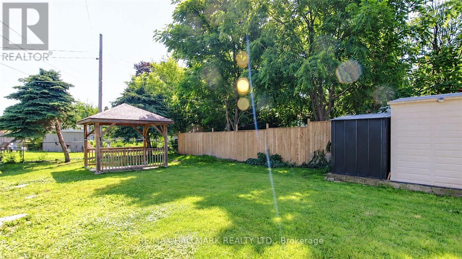 496 Highbury Avenue N Property Photo 16