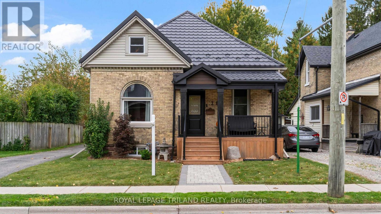 282 ROSS STREET Property Photo 1