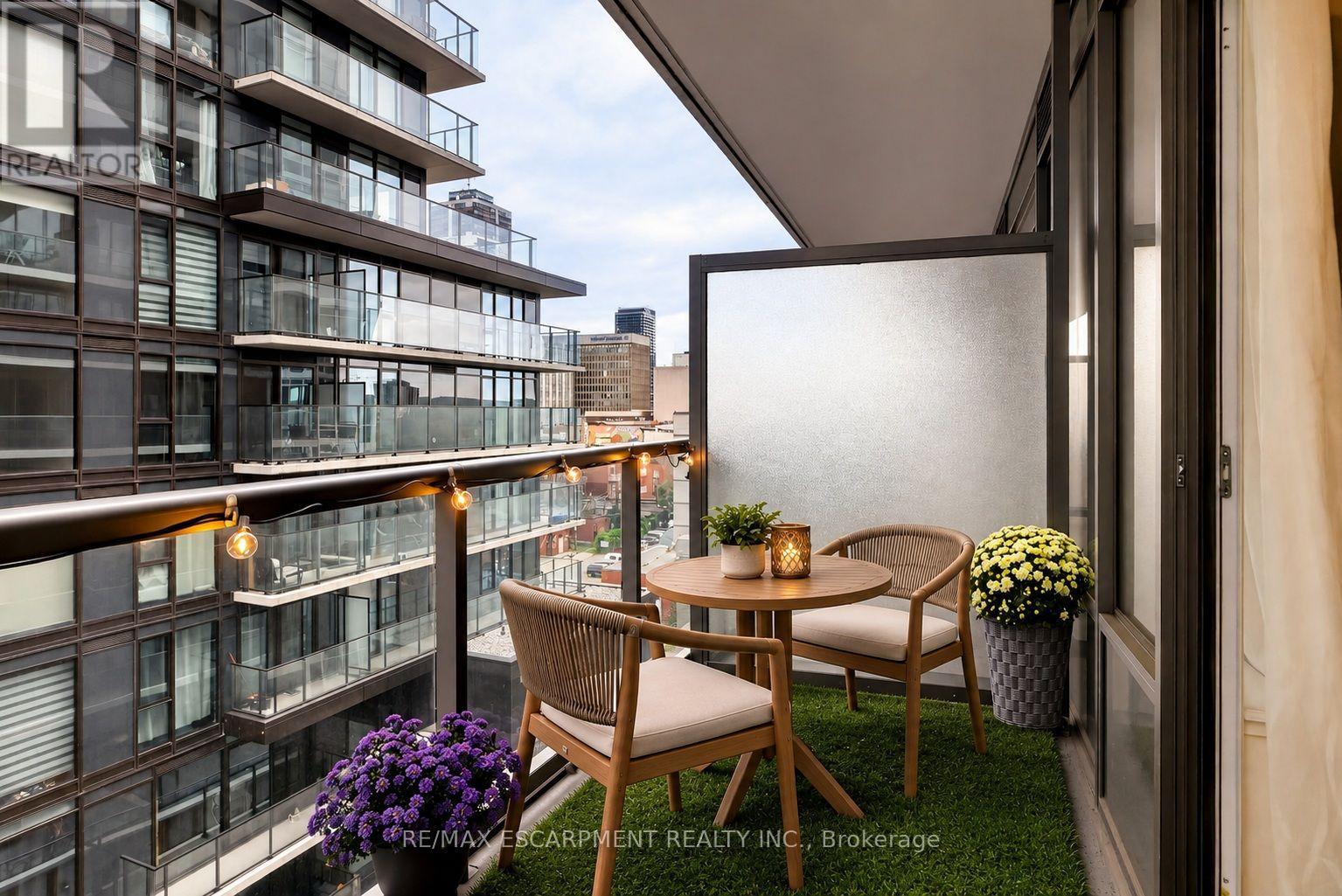 812 - 212 King William Street Property Photo 15
