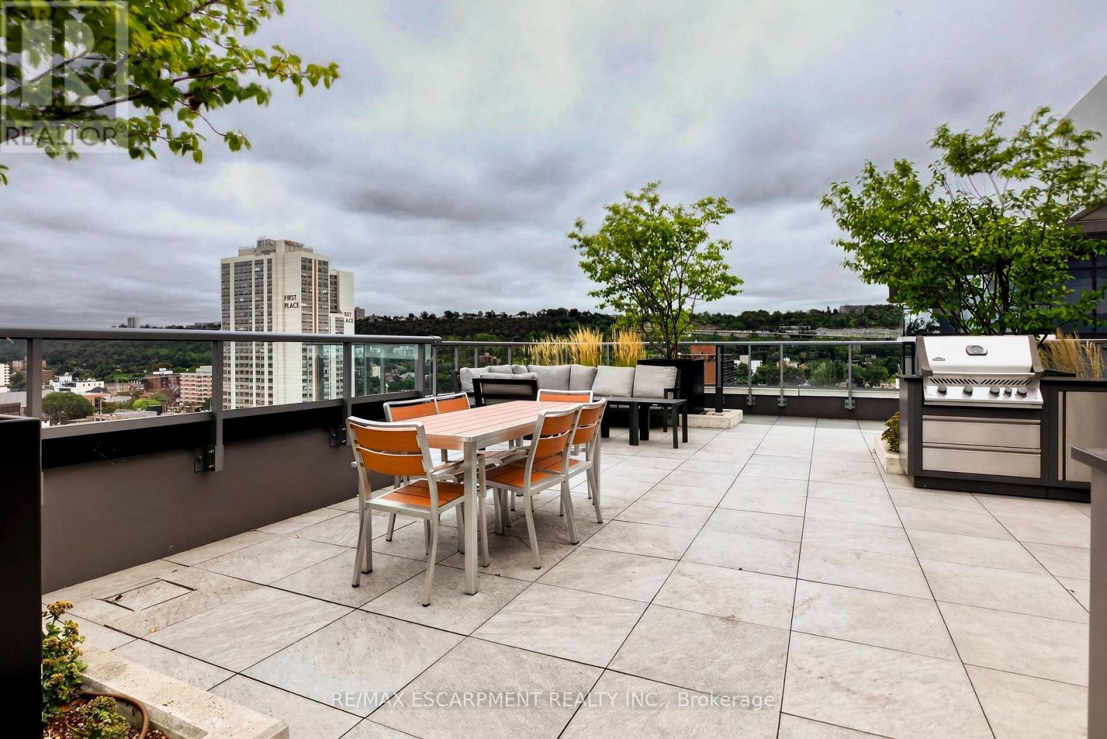 812 - 212 King William Street Property Photo 21