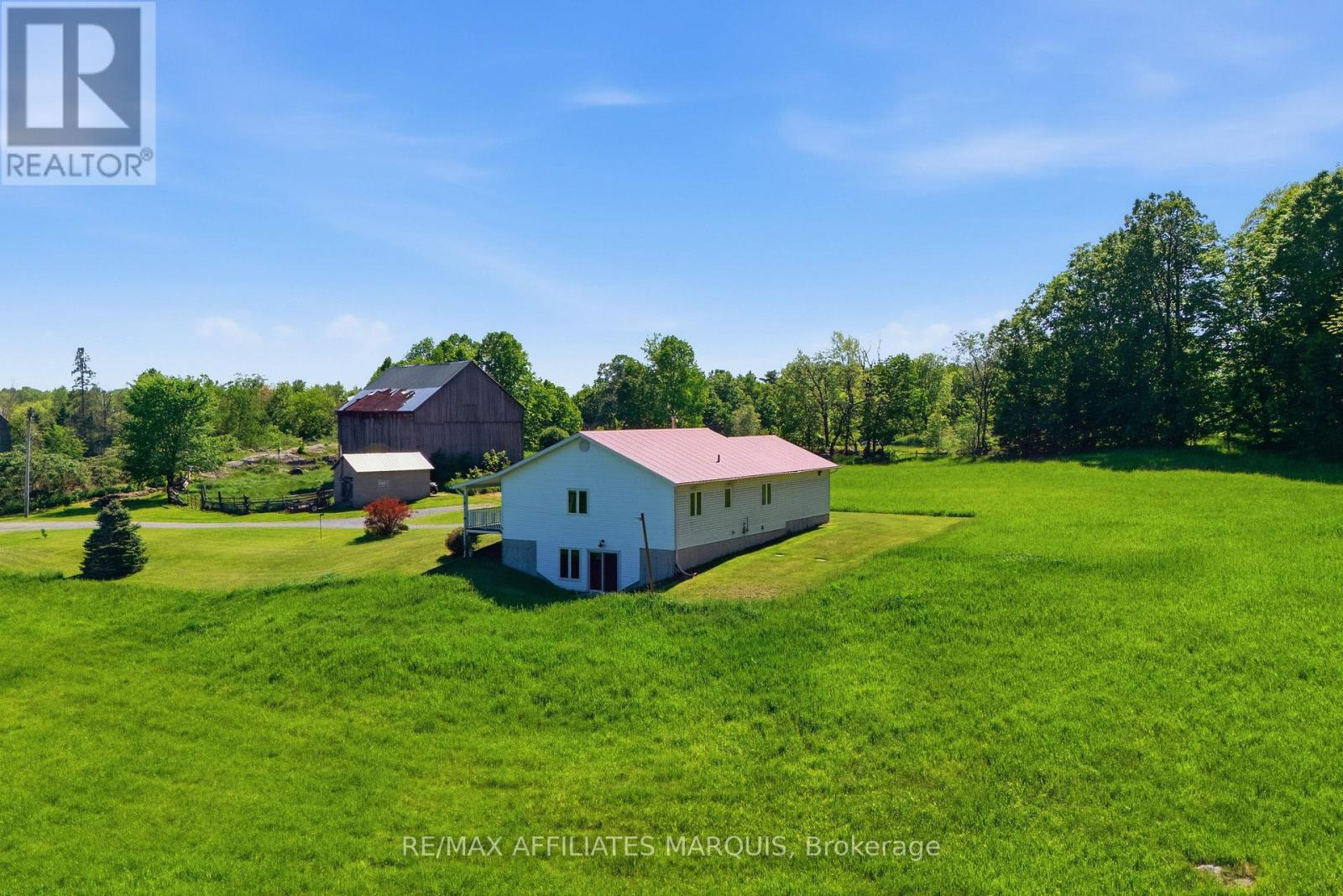1192 Good Road Property Photo 5