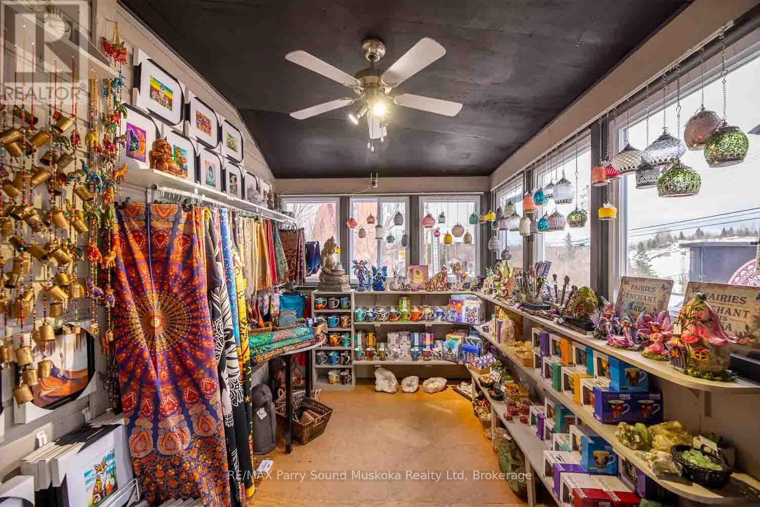 156 Ontario Street Property Photo 5