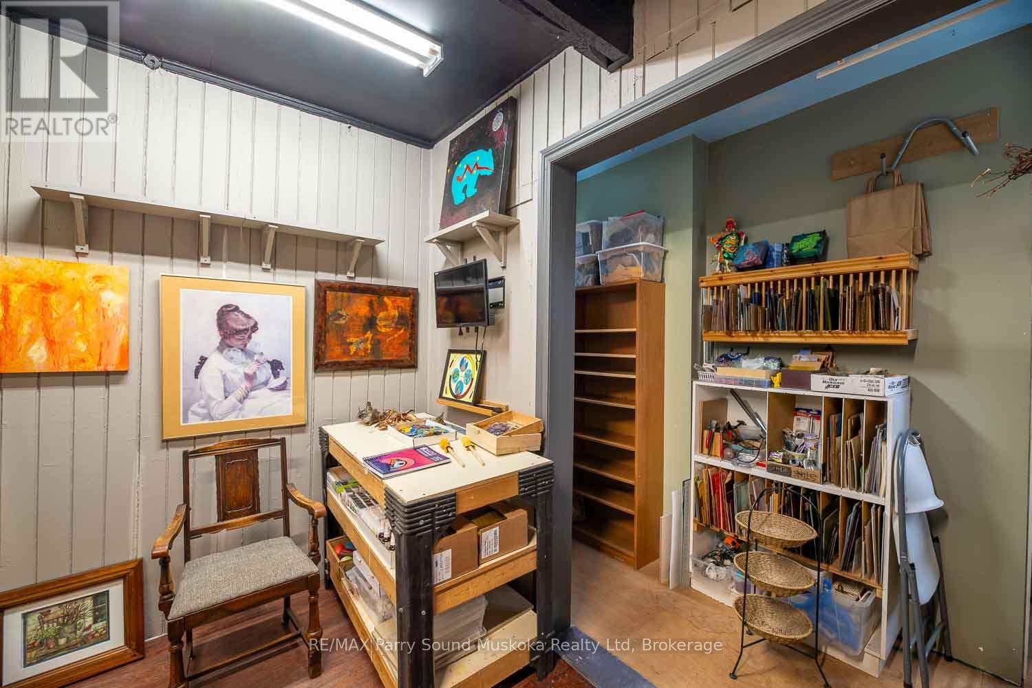 156 Ontario Street Property Photo 11