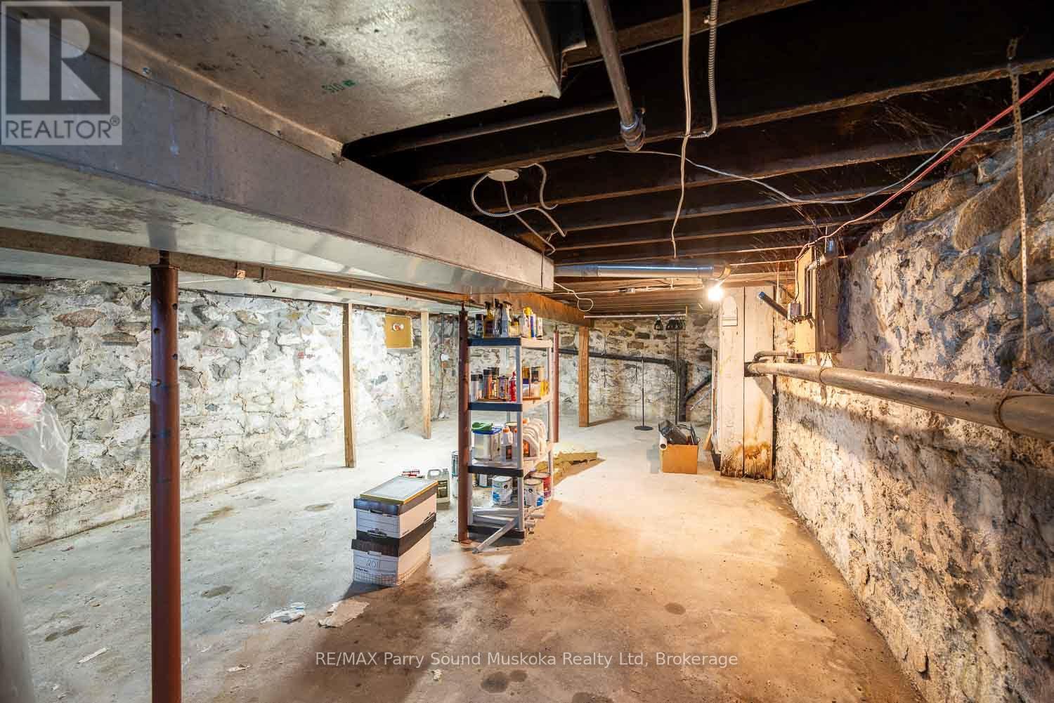 156 Ontario Street Property Photo 22