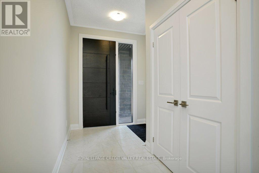 375 Chokecherry Crescent Property Photo 4