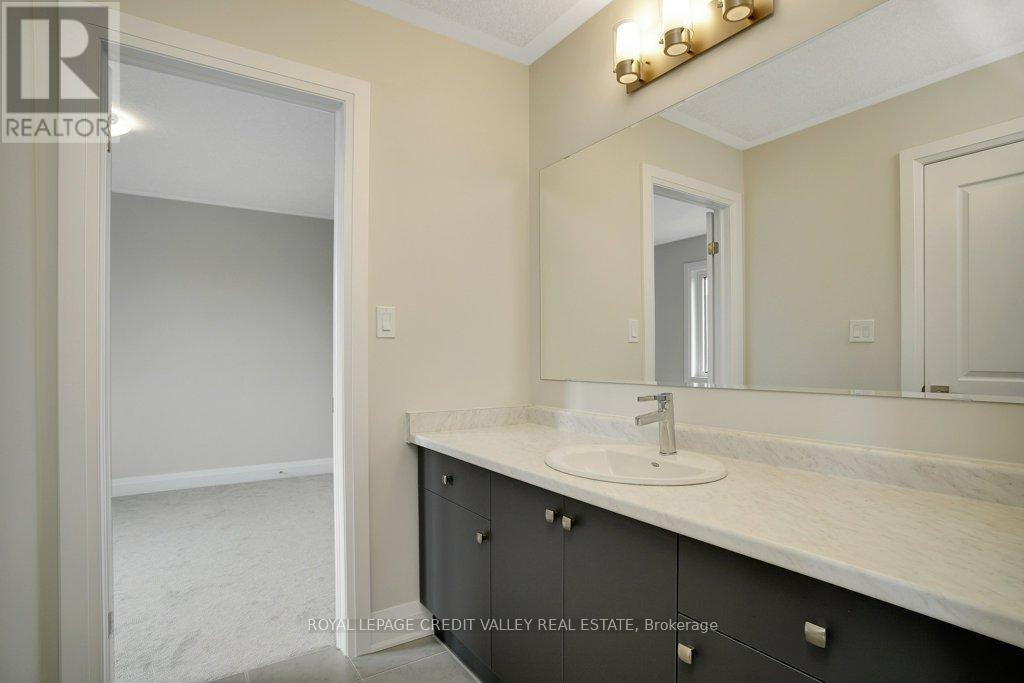 375 Chokecherry Crescent Property Photo 19