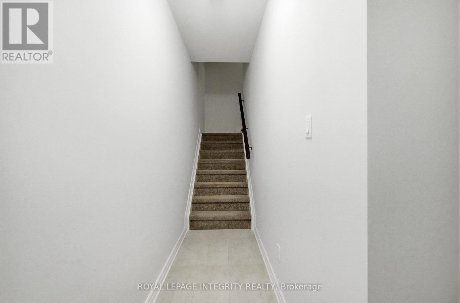 359 Axis Way Property Photo 3