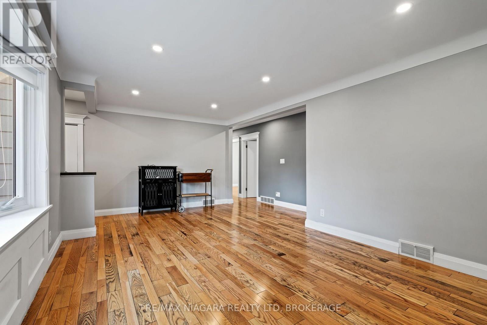 9 Ghent Street Property Photo 13