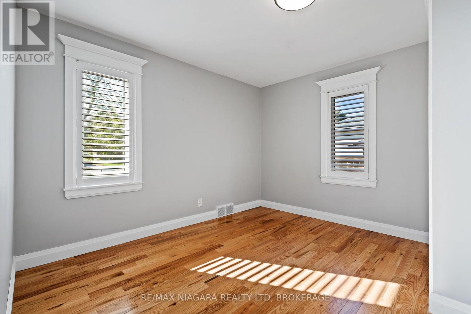 9 Ghent Street Property Photo 15
