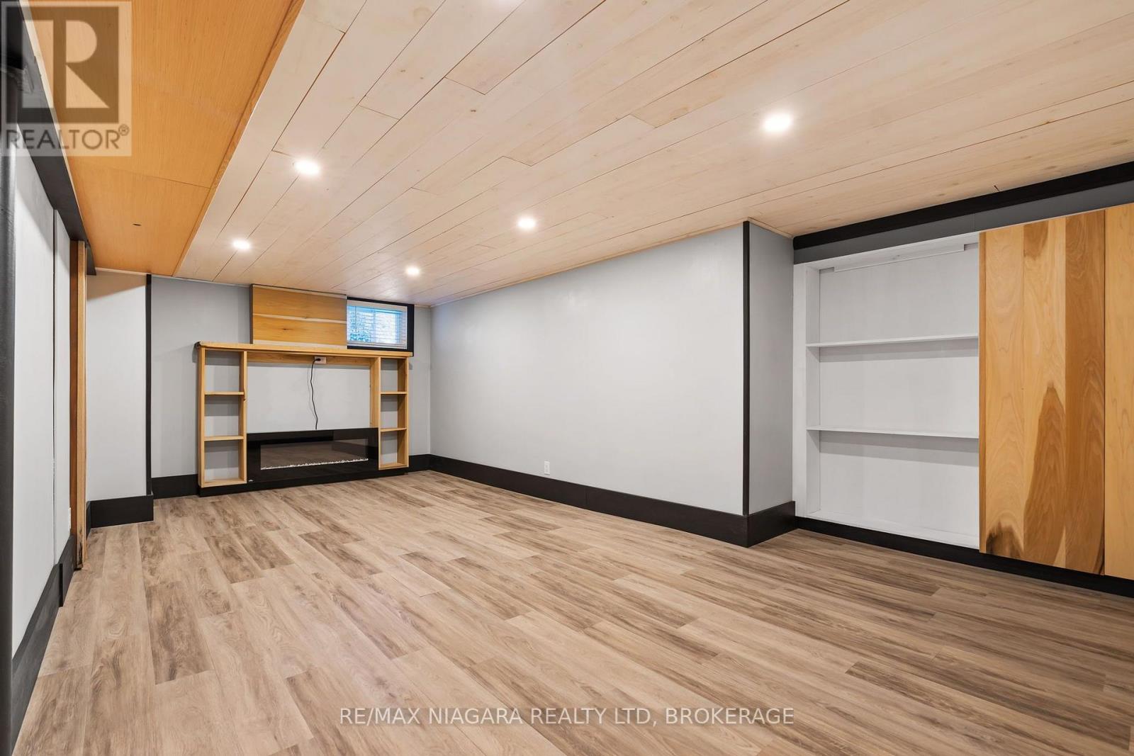9 Ghent Street Property Photo 23