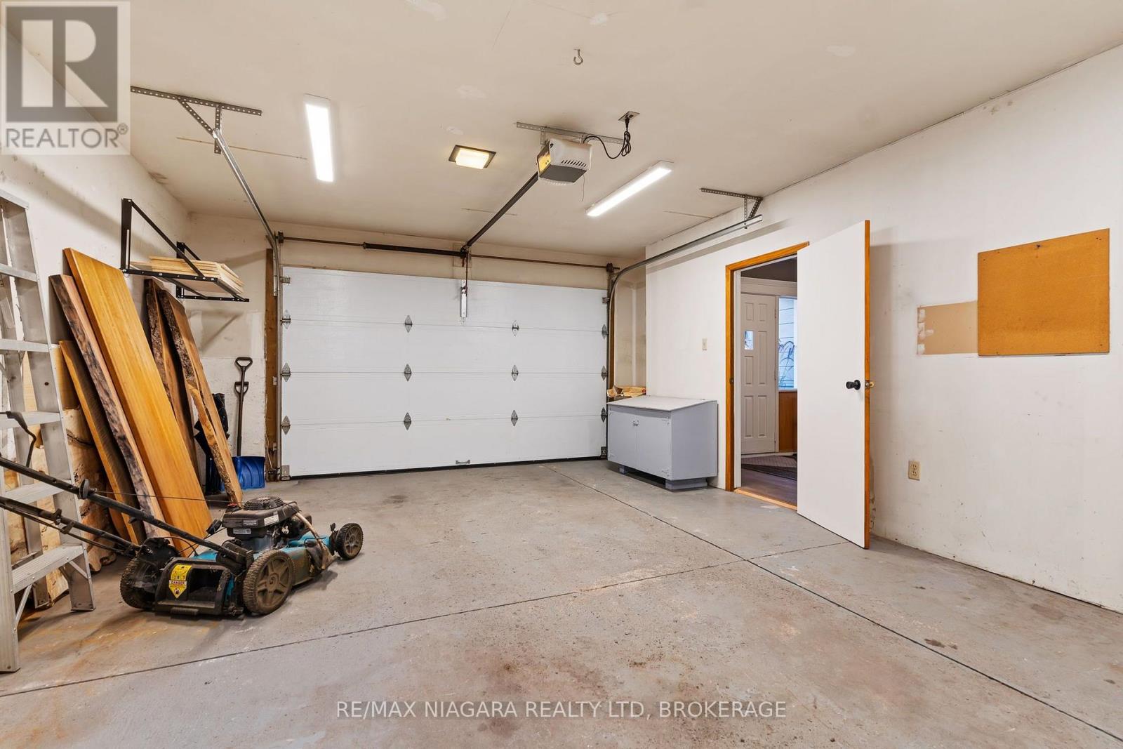9 Ghent Street Property Photo 28