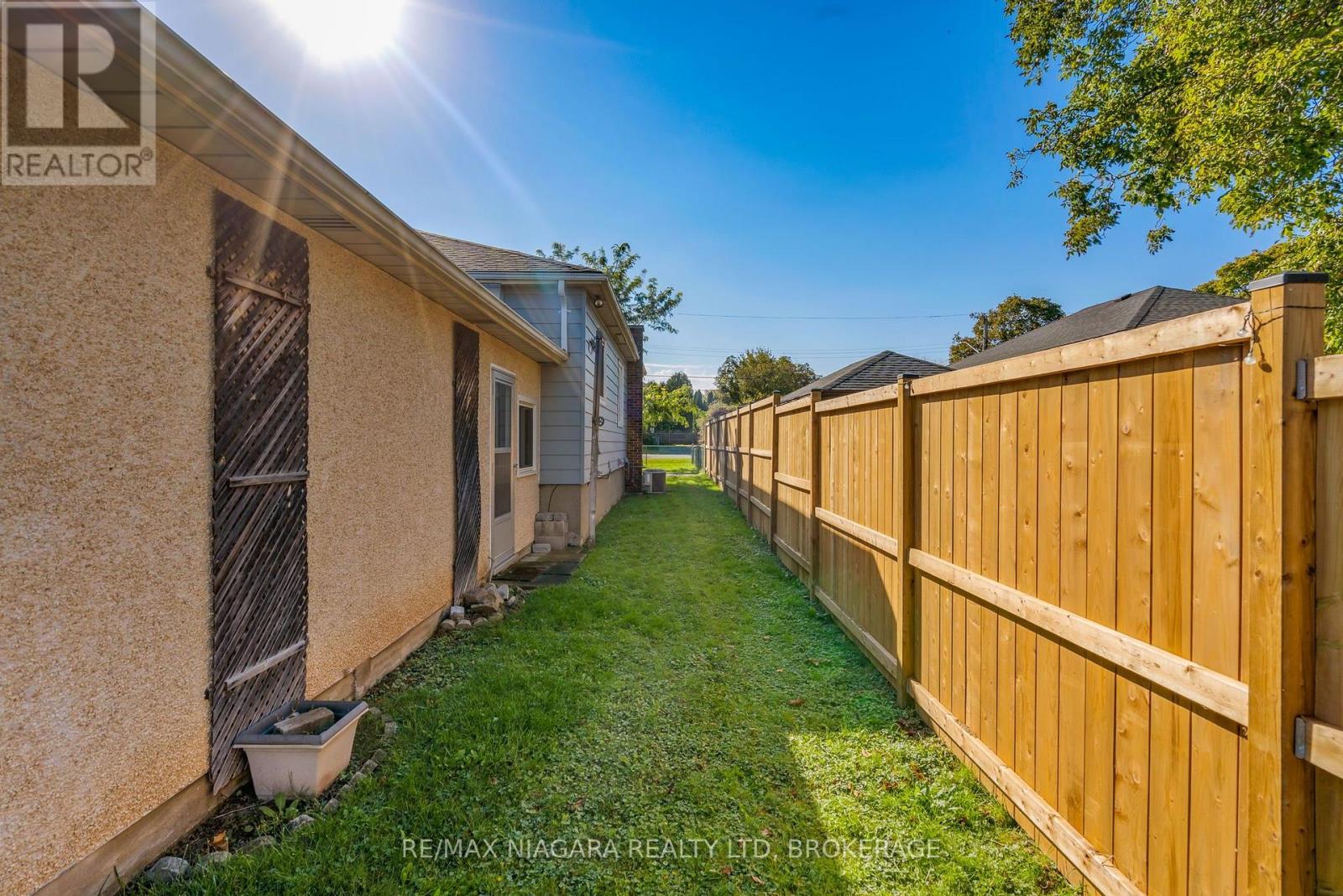 9 Ghent Street Property Photo 31
