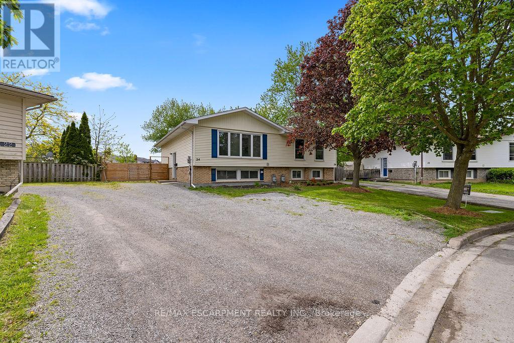24 Tara Crescent Property Photo 1
