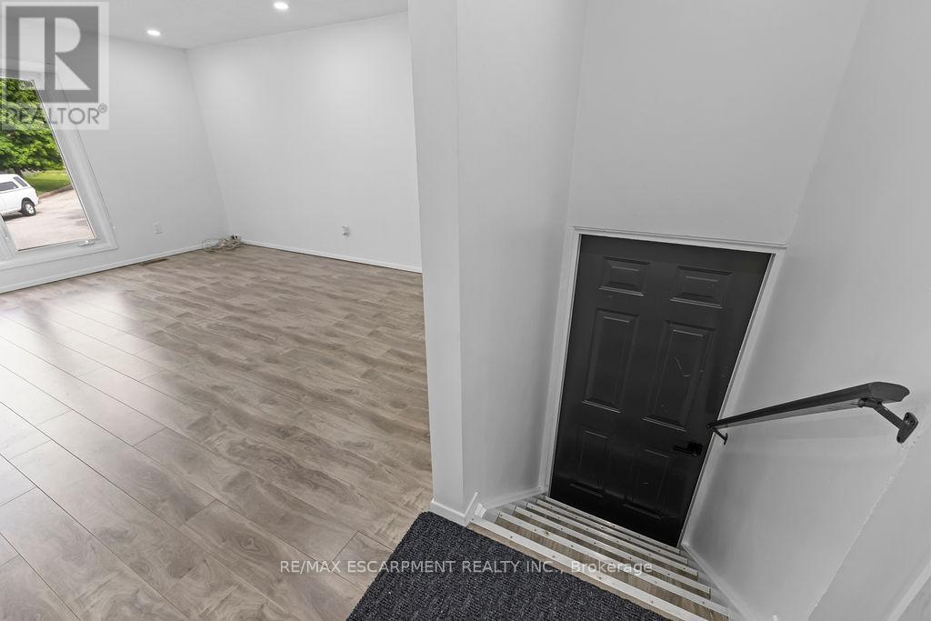 24 Tara Crescent Property Photo 16
