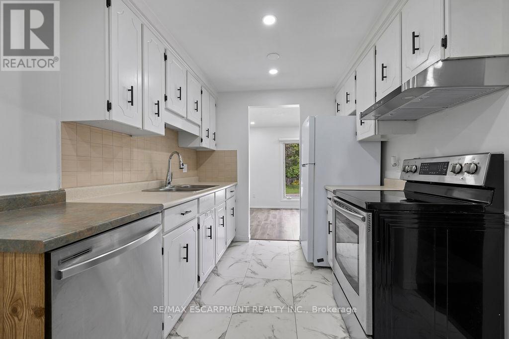 24 Tara Crescent Property Photo 23